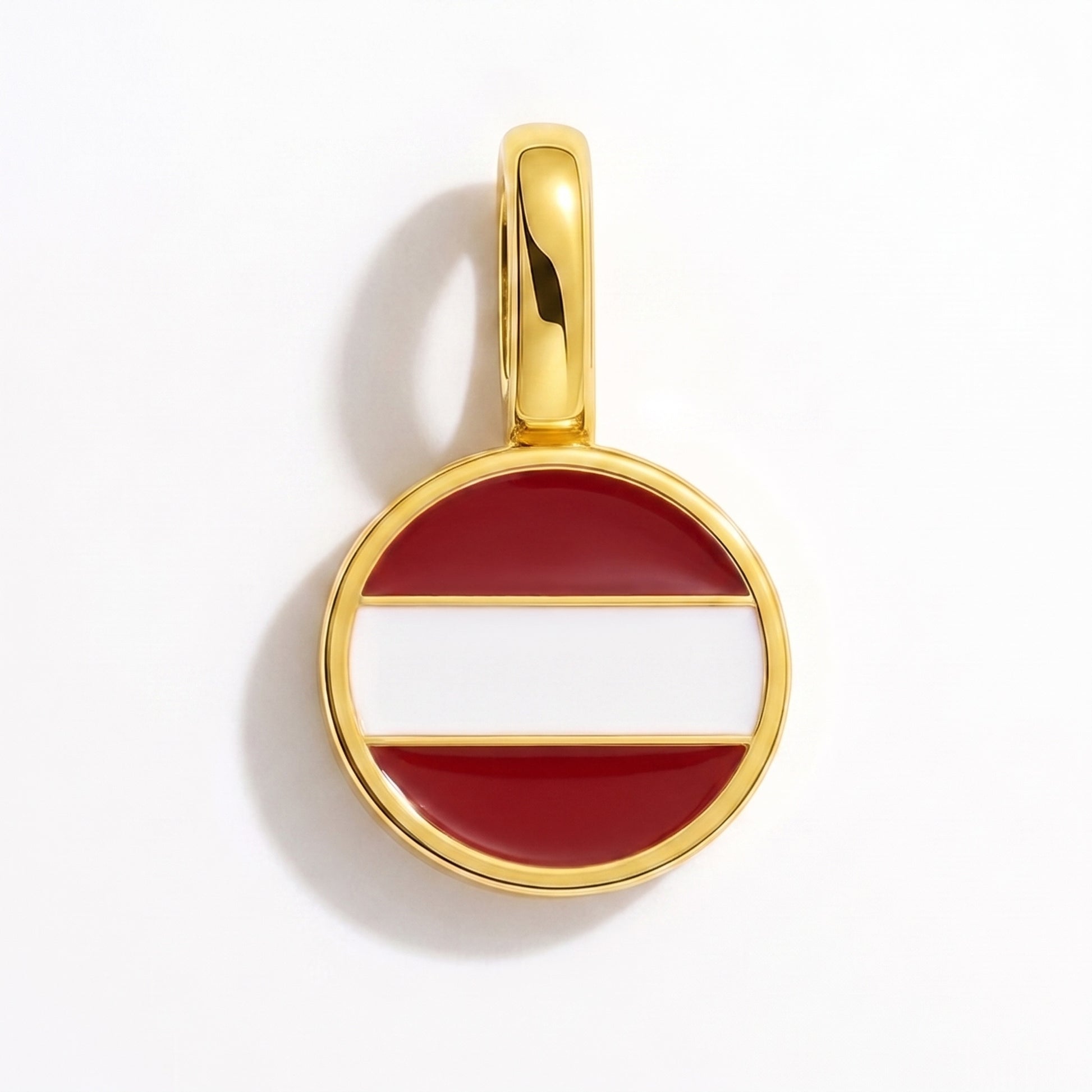 Charm drapeau Lettonie – rond or