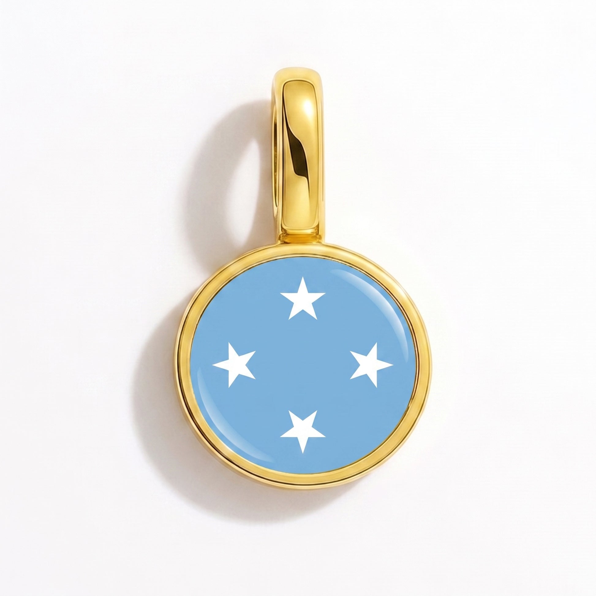 Charm drapeau Micronésie – rond or
