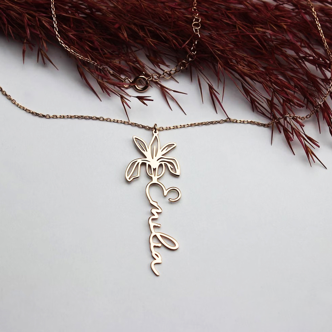 Collier de fleurs de naissance avec nom