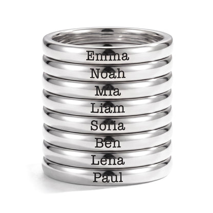 Bague fine empilable avec prénom – argent – 8 bagues empilées
